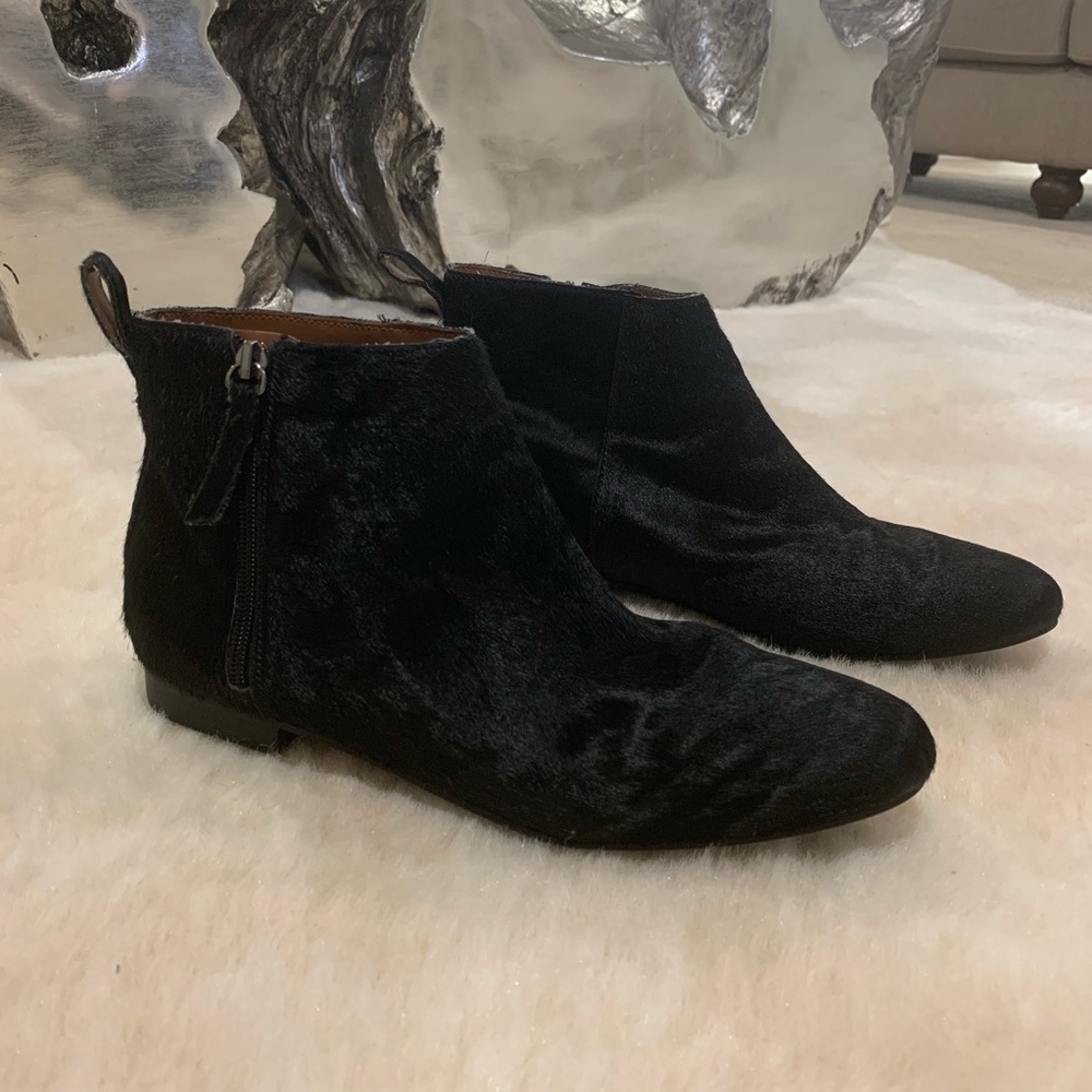 Faux hair bootie-like new